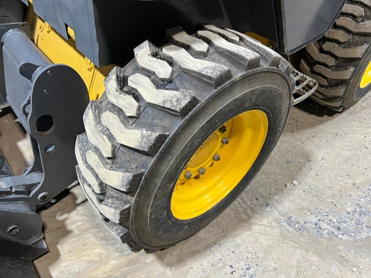 volvo-mc115c-image-12