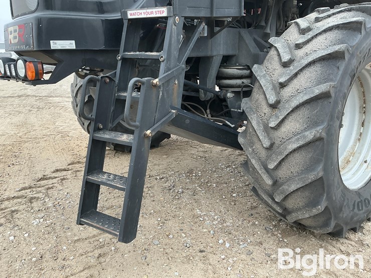 2016-case-ih-810-image-19