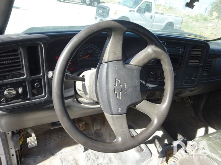 2006-chevrolet-2500hd-image-58