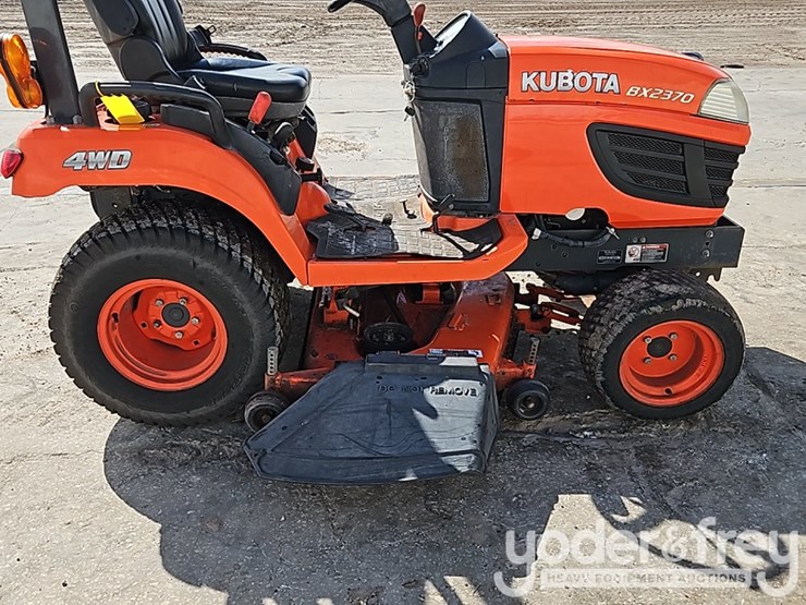 2015-kubota-bx2370-image-8