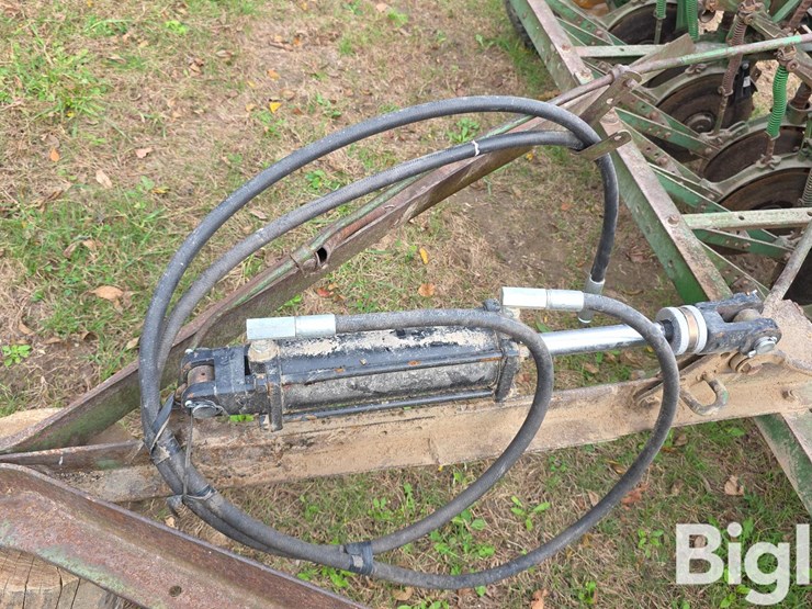 john-deere-mt6-image-12