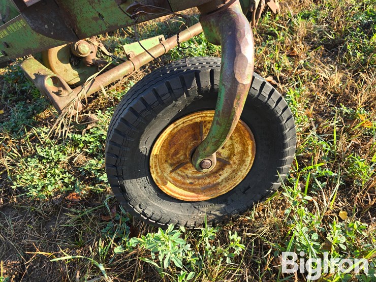 john-deere-7-image-10