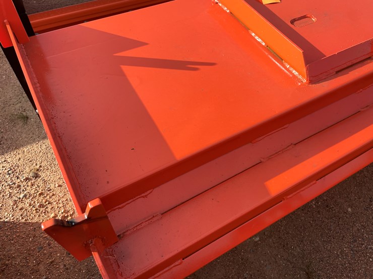 #4069-•-8'-hd-snow-pusher-attachment-image-3