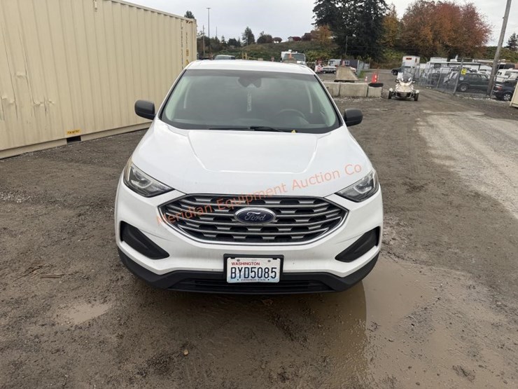 2020-ford-edge-image-16