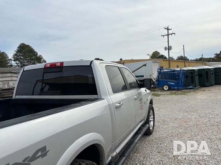 2018-dodge-ram-1500-image-26