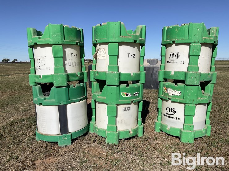 monsanto-120-gallon-liquid-fertilizer-poly-shuttles-image-8