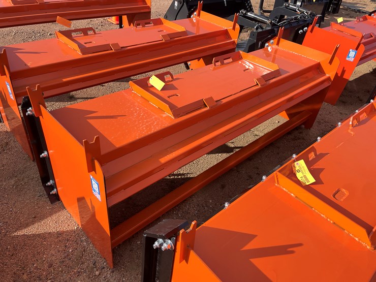 #4075-•-8'-hd-snow-pusher-with-pull-back-attachment-image-1