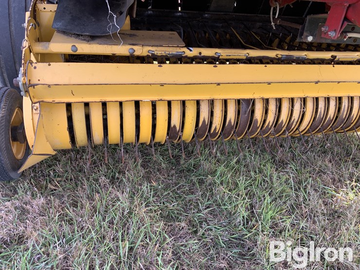 2013-new-holland-br7090-image-16