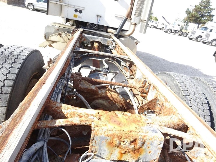 1997-ihc-9400-eagle-truck-(pz13991,-unit-433)-image-61