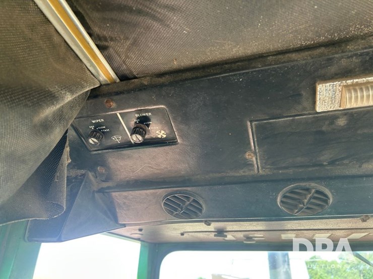 1972-john-deere-4320-image-40