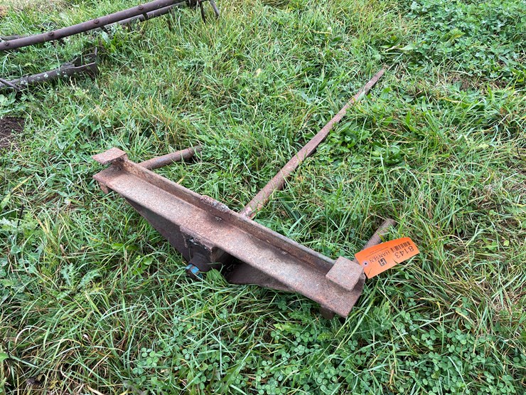 #8143-•-bale-spear-image-5