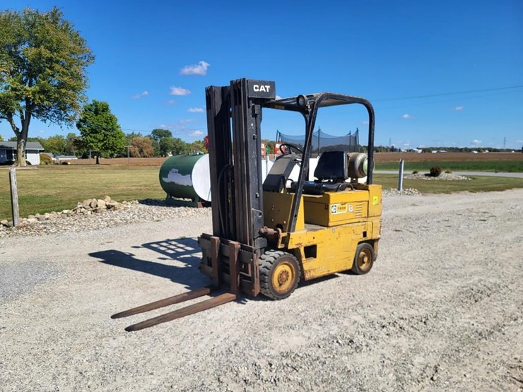 clark-t500-forklift-image-1
