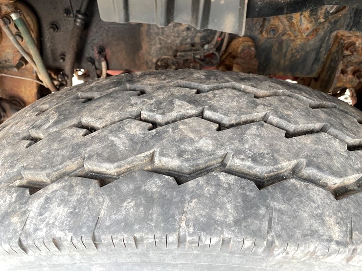 #1002-•-2021-international-semi-tractor-(has-mi-title)-image-59