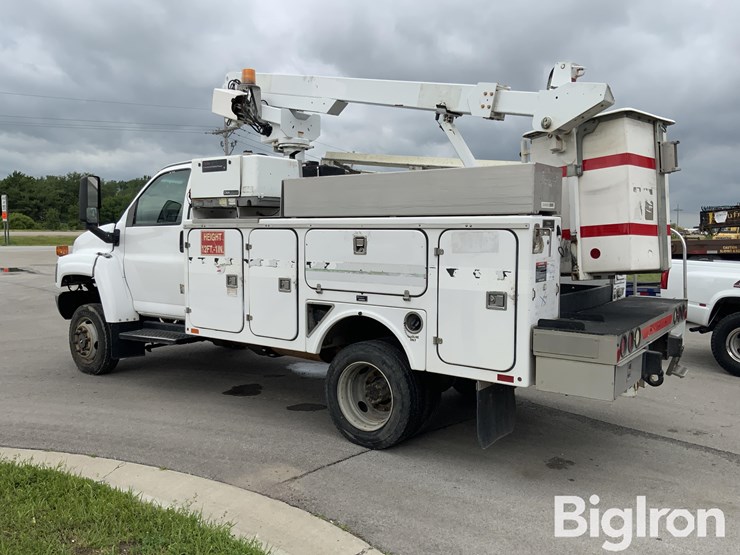 2009-chevrolet-c4500-kodiak-4x4-bucket-truck-image-7
