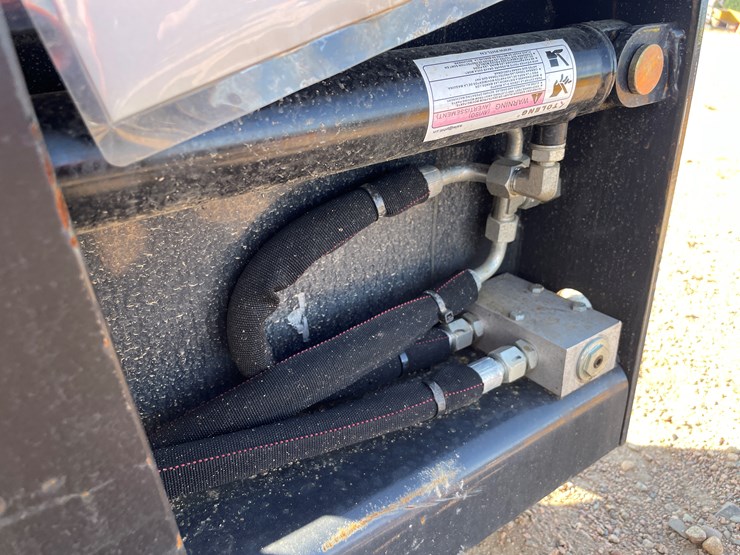 #4087-•-wolverine-pallet-fork-hydraulic-adjustable-attachment-image-10