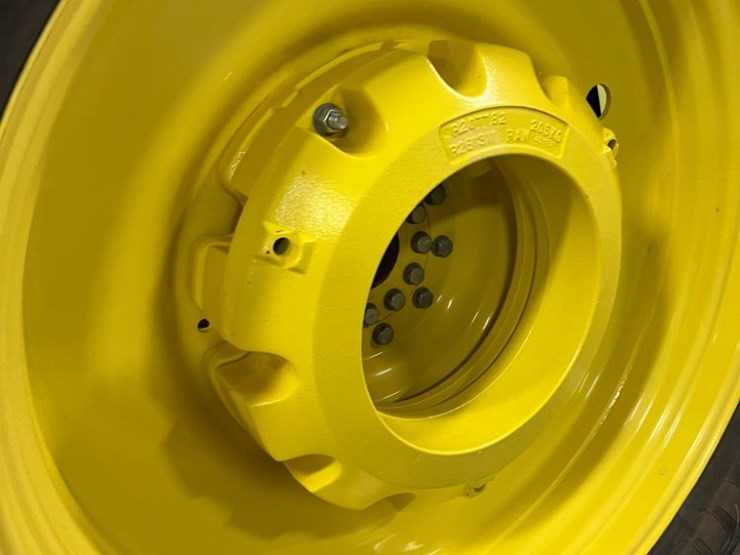 2017-john-deere-8320r-image-9