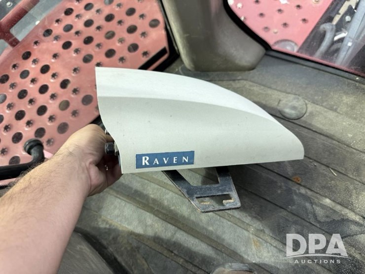 2020-case-ih-trident-5550-image-86