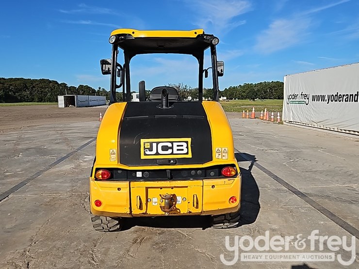 2023-jcb-407-image-18