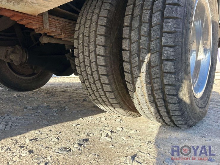 2005-ford-f350-image-27