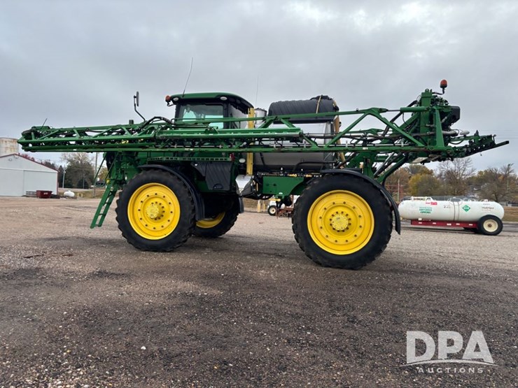2018-john-deere-r4045-image-5