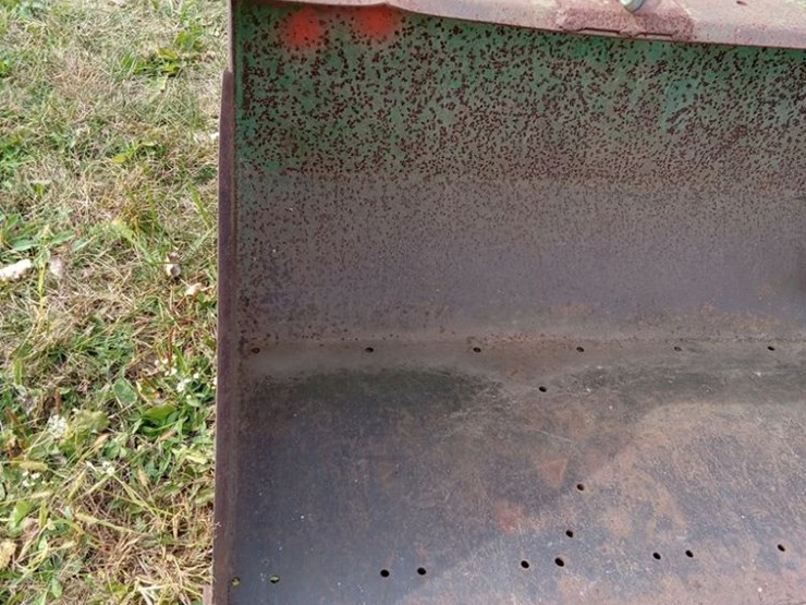 john-deere-loader-bucket-(cg410)-image-5