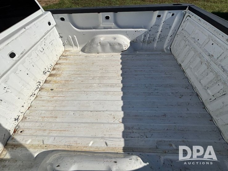 2018-chevrolet-silverado-image-27