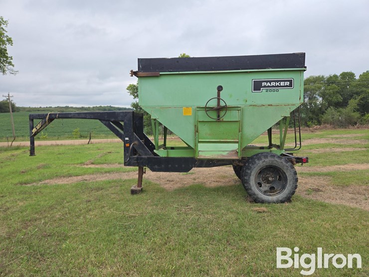 2001-parker-2000-image-8