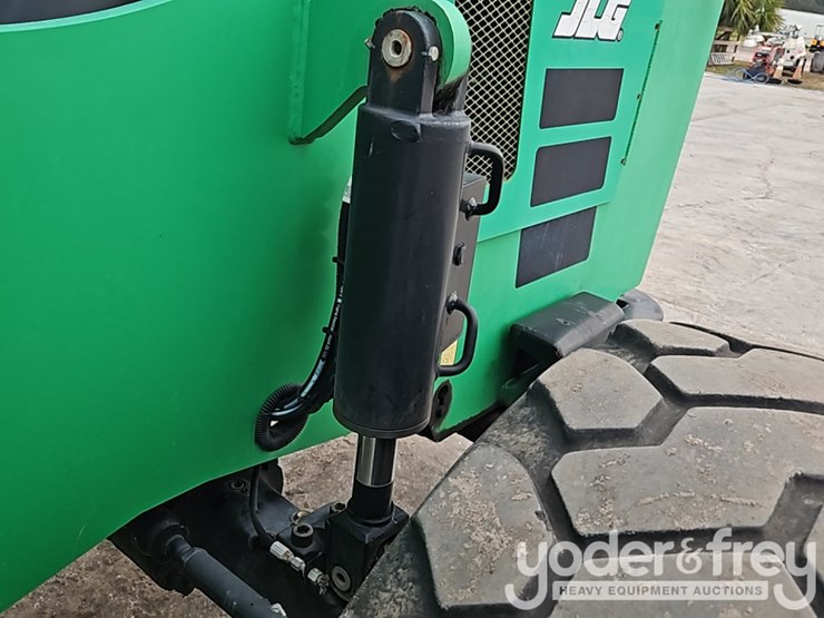 2016-sky-trak-10042-image-20