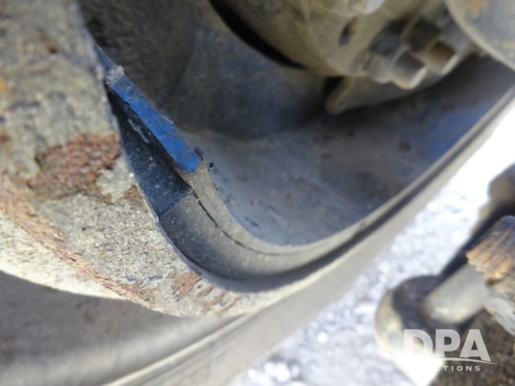 2017-freightliner-coronado-day-cab-glider-truck-(pz13993,-unit-725)-image-62