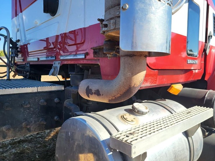 2004-mack-granite-cv713-image-38