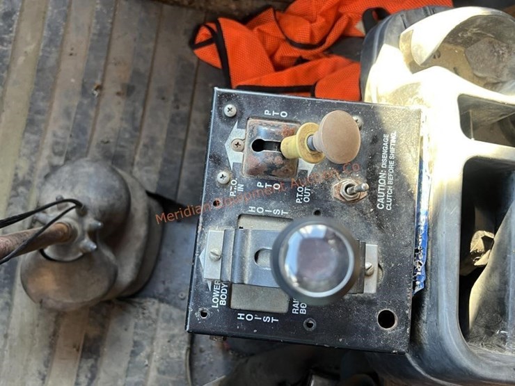 1979-ford-9000-image-29