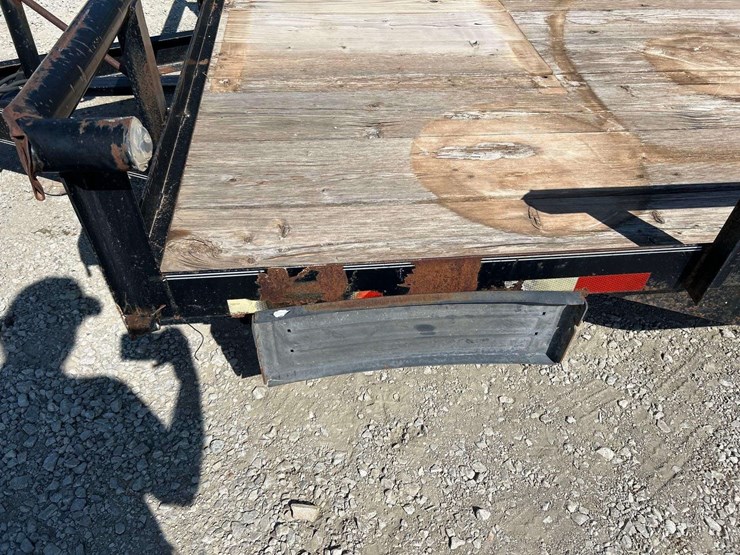 2003-big-tex-10pi-16ft.-t/a-pipe-top-utility-trailer-image-7