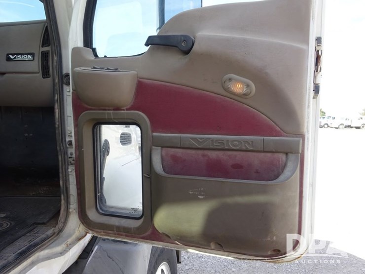 2005-mack-vision-truck-(pz13989,-unit-266)-image-92