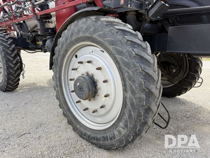 2020-case-ih-trident-5550-image-11