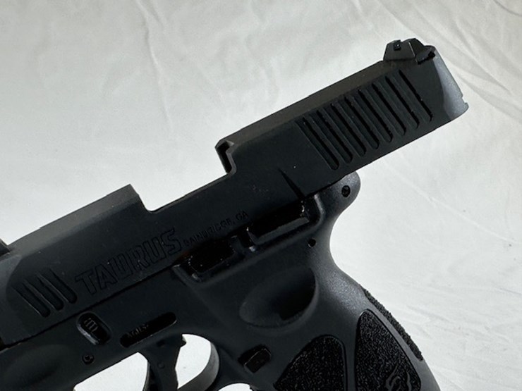 #2025-00069-•-taurus-g3c-pistol-image-37