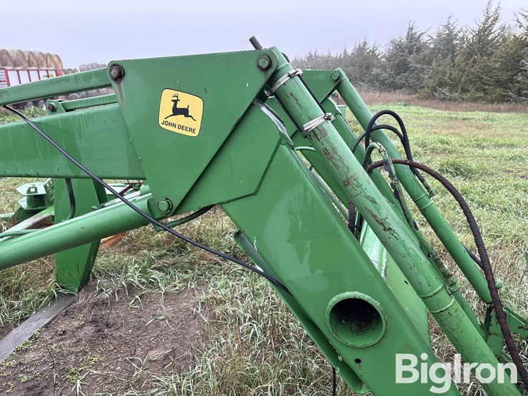 john-deere-260-image-18