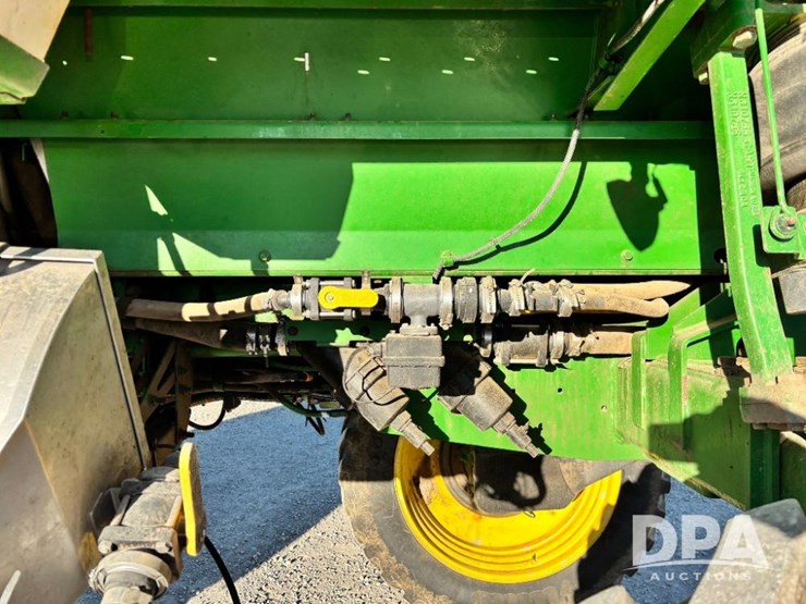 2013-john-deere-4830-image-52