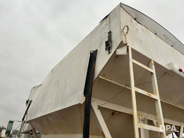 1993-international-4700-image-24