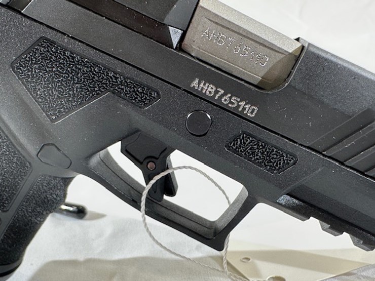 #2025-00038-•-taurus-gx2-pistol-image-24