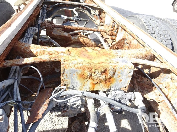 1997-ihc-9400-eagle-truck-(pz13991,-unit-433)-image-62