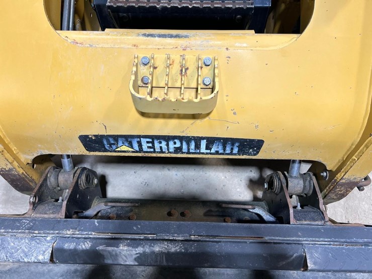 caterpillar-272c-image-10