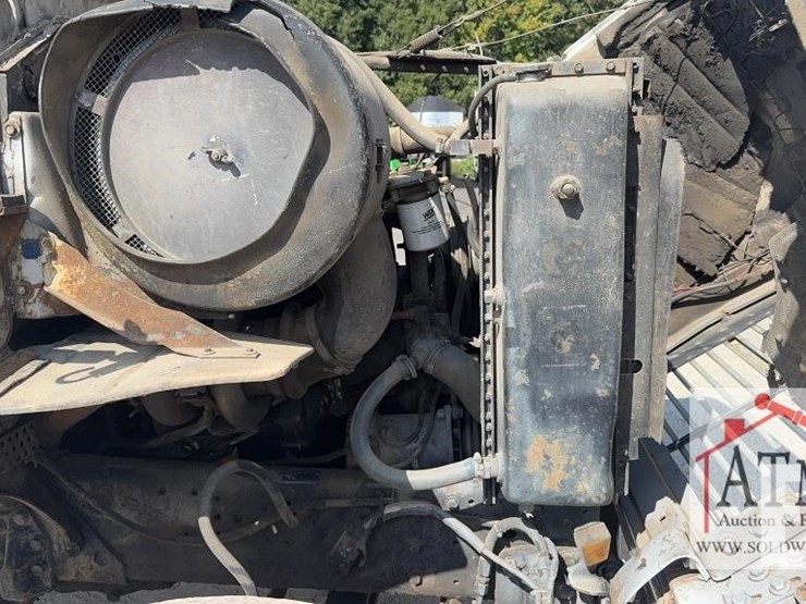 1985-ford-lnt9000-image-29