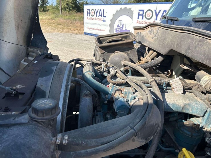 2005-international-durastar-4300-image-8