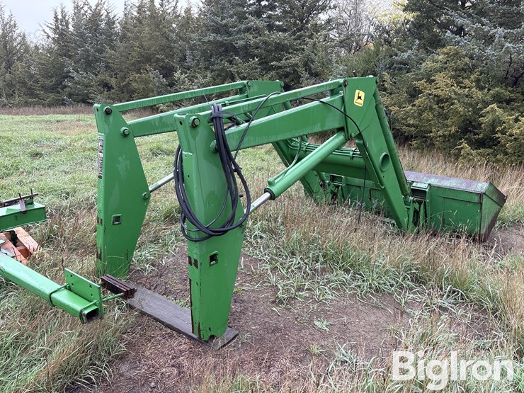 john-deere-260-image-5