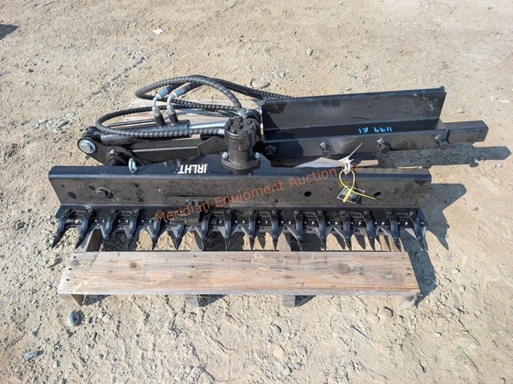 ir-mini-skid-steer-hedge-trimmer-image-7