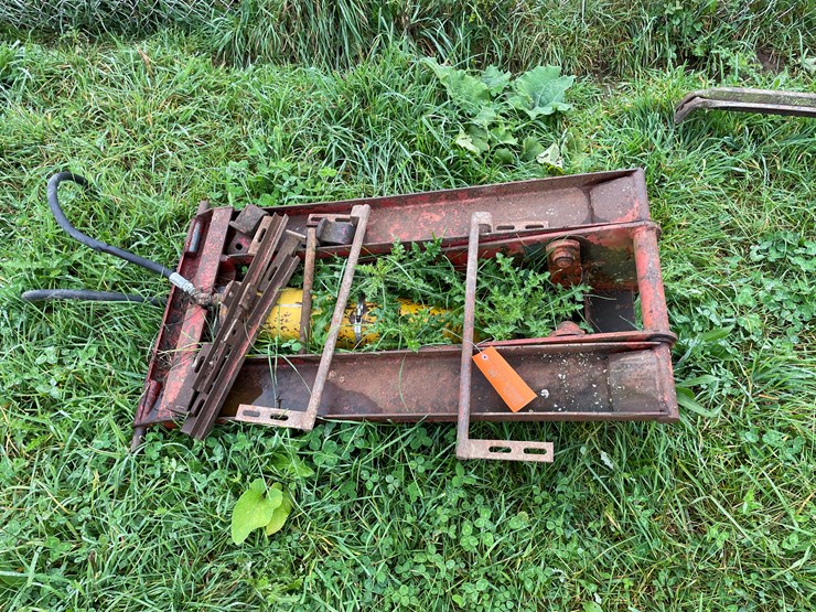 #9606-•-a-hydraulic-ram-image-2