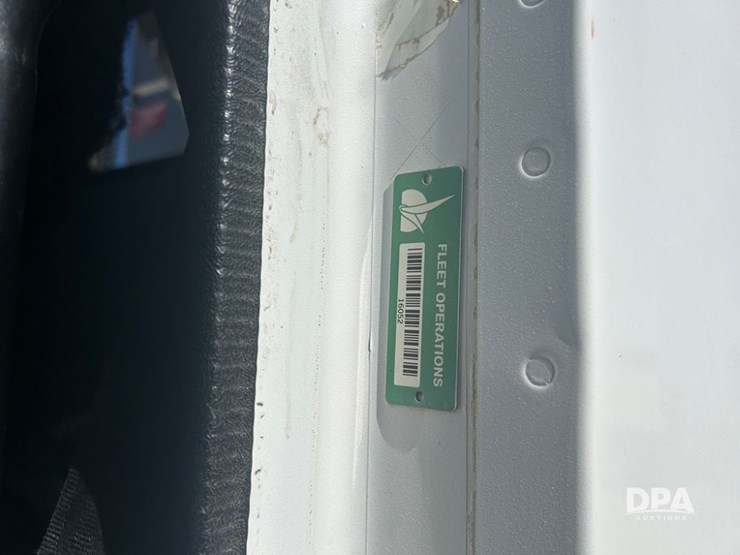 2006-freightliner-century-dry-truck-(cp1180-unit-16052)-image-41