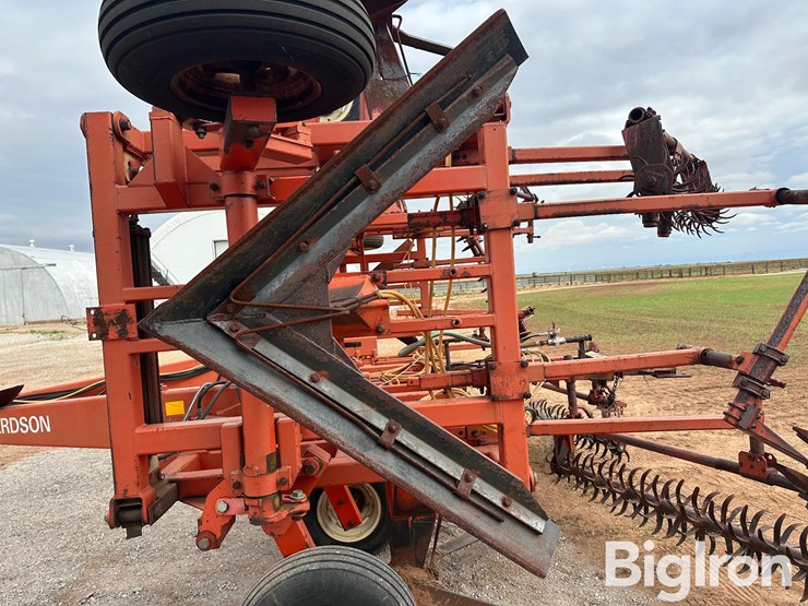 richardson-7x5-image-13