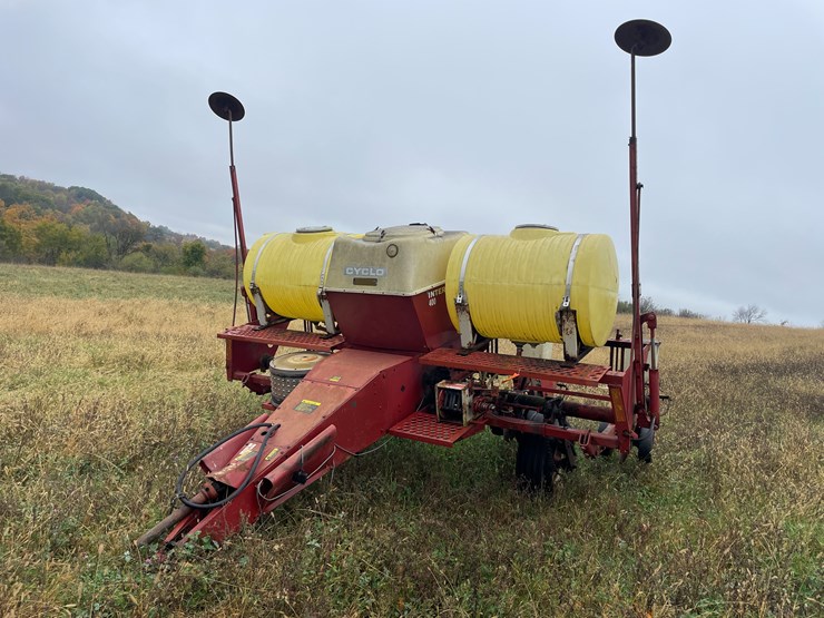 international-400-image-1