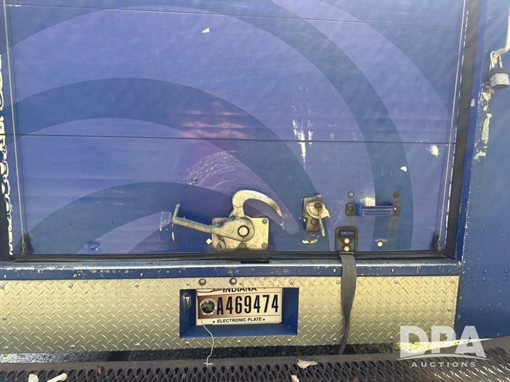 2012-ford-f59-image-18